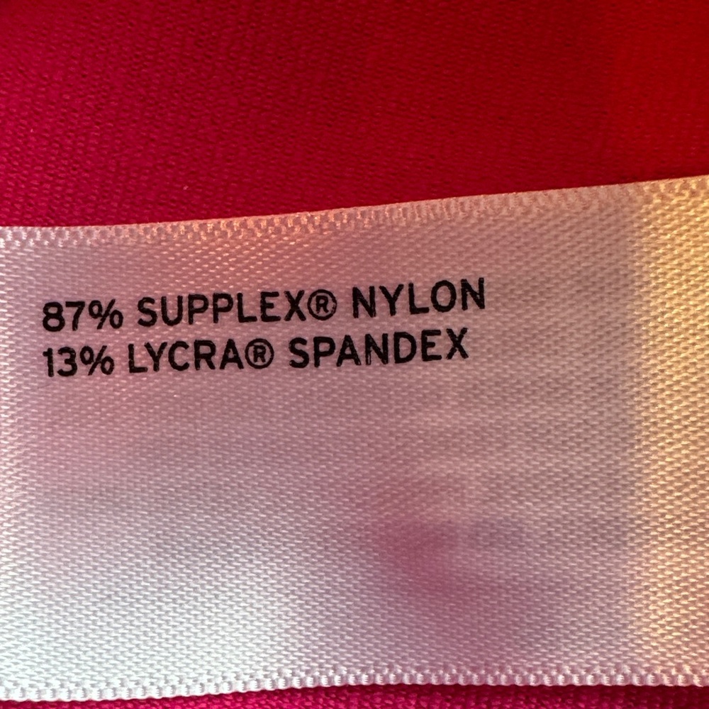 DULUTH Women’s High-Waist Pink Performance capris. - Picture 3 of 8